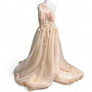 Elegant One-Shoulder Gown with Floral Details LT LanTing